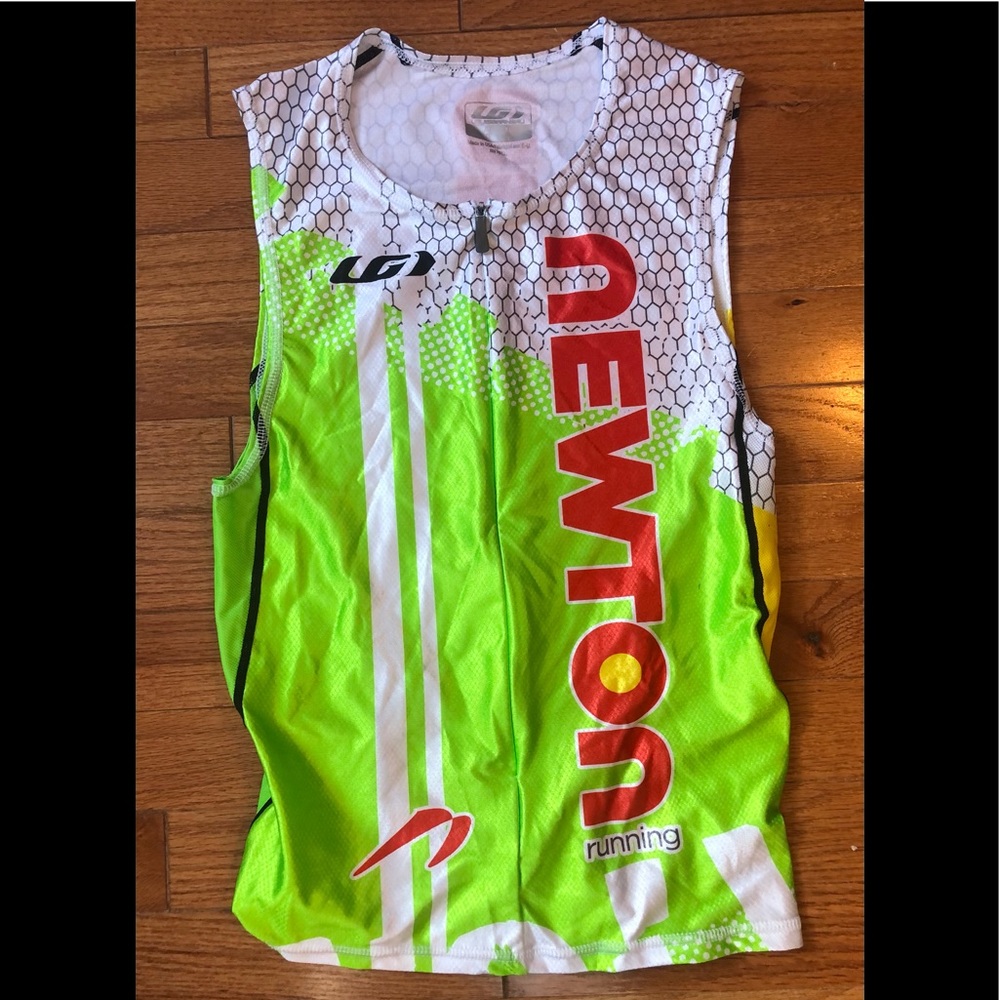 Newton running/triathlon singlet, Made by Louis Garneau. Men’s size M.